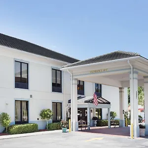 https://baymont-inn-suites-savannah-garden-city.top-hotels-in-savannah.com