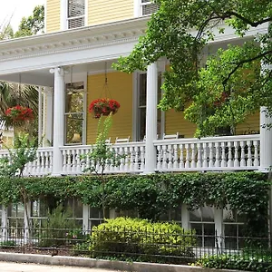 https://forsyth-park-inn.top-hotels-in-savannah.com